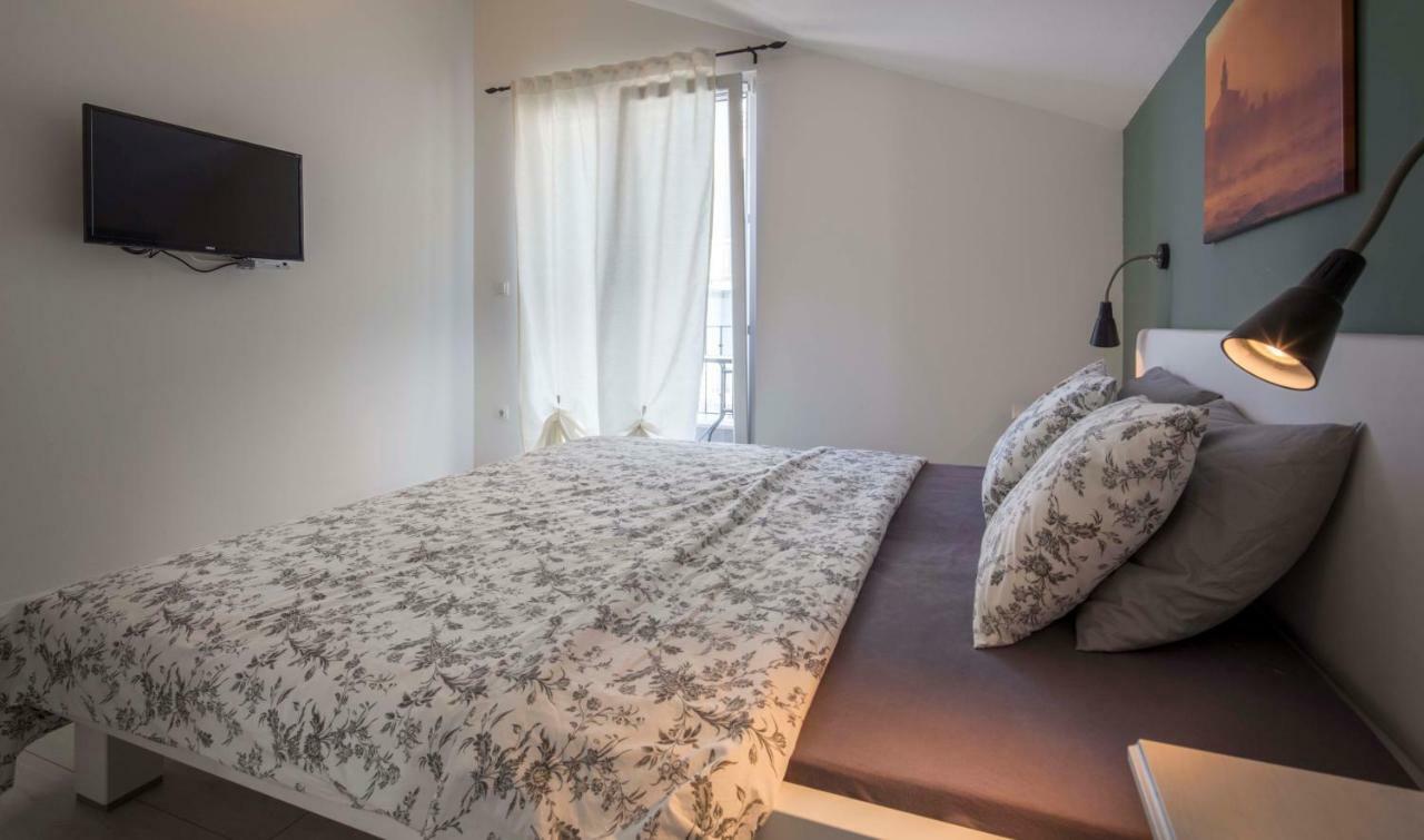 Apartments Denis Makarska Kültér fotó