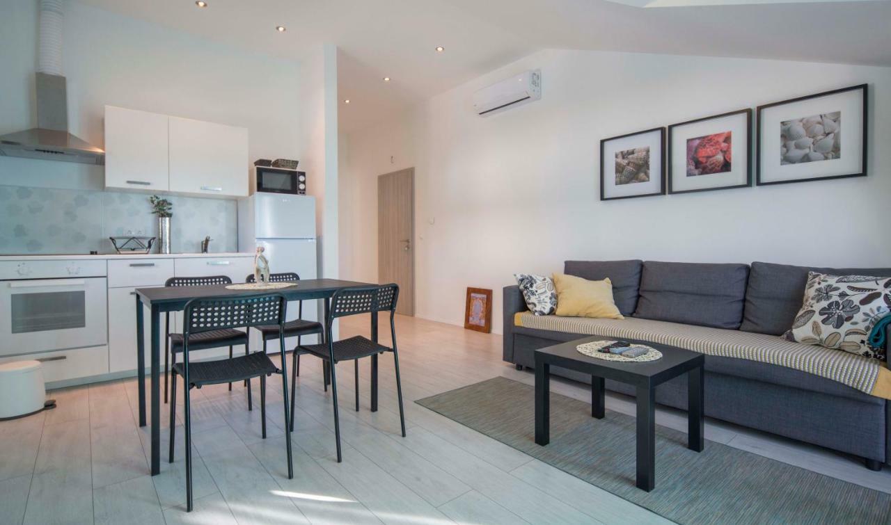 Apartments Denis Makarska Kültér fotó